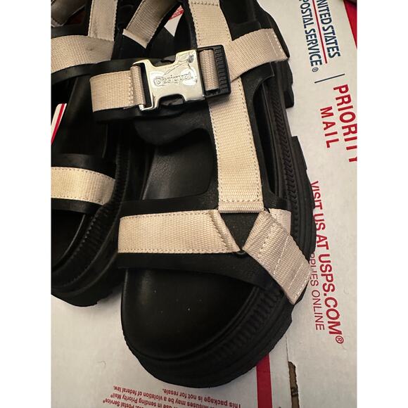 Desigual Chunky Platform Sandals Beige and Black Strappy Buckle Women’s 9 - Picture 3 of 10